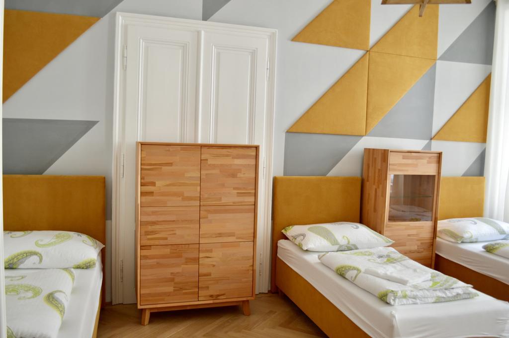 Sweet Living Naschmarkt Виена Екстериор снимка